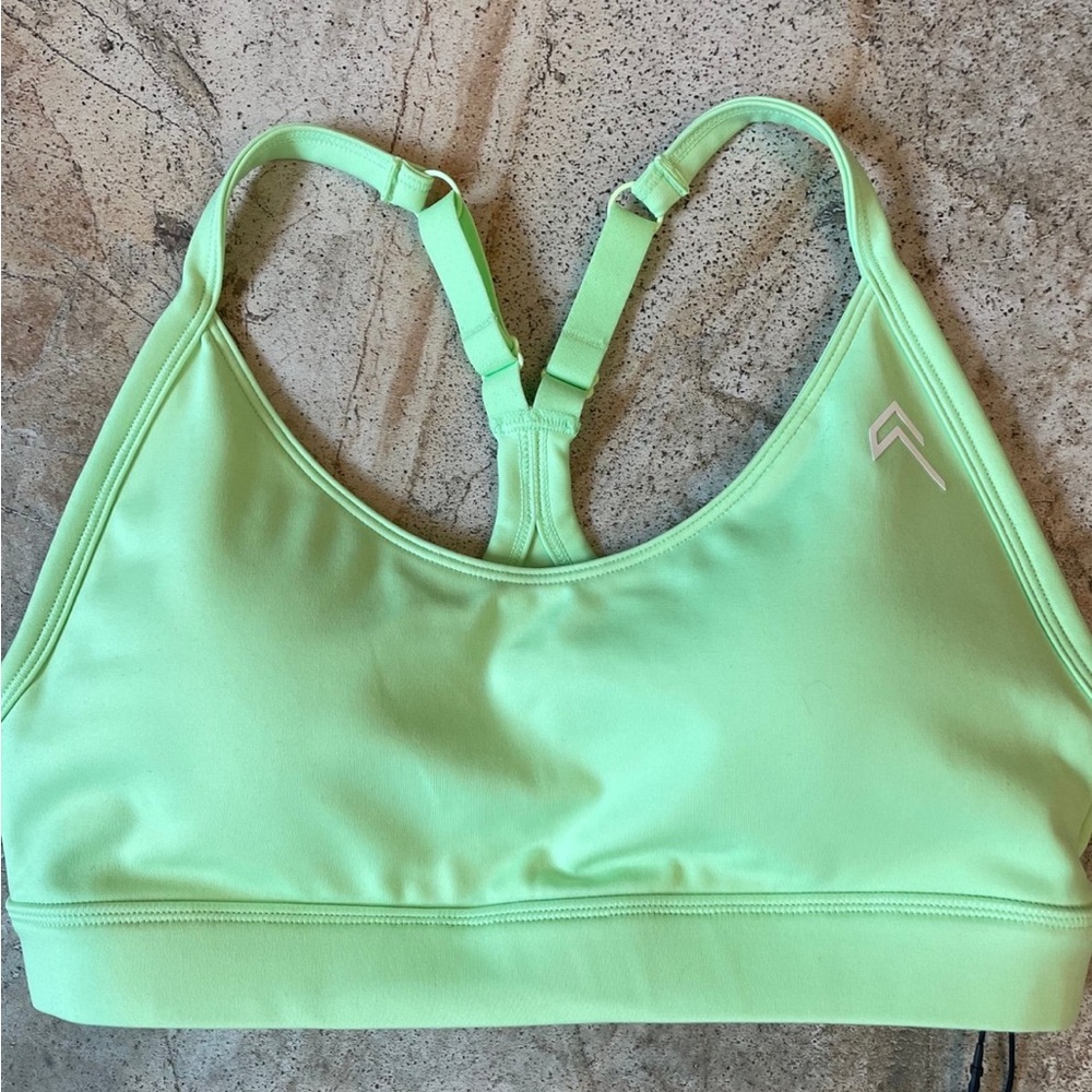 Apple green oner active everyday sports bra